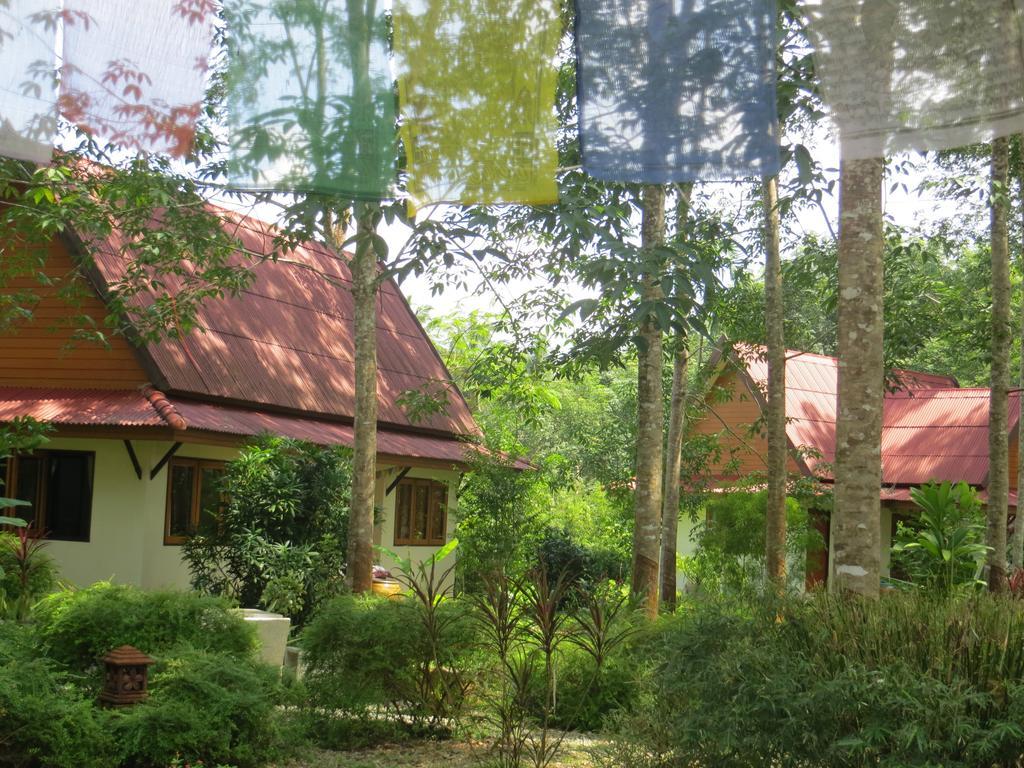 Hotel Manora Garden Phang Nga Exterior foto